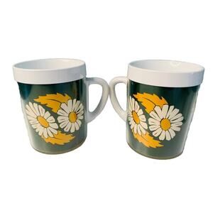 2 Vintage Thermo-Serv Flowers Floral Insulated Mug Plastic Cup Handle West Bend